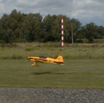 landendes Flugzeug